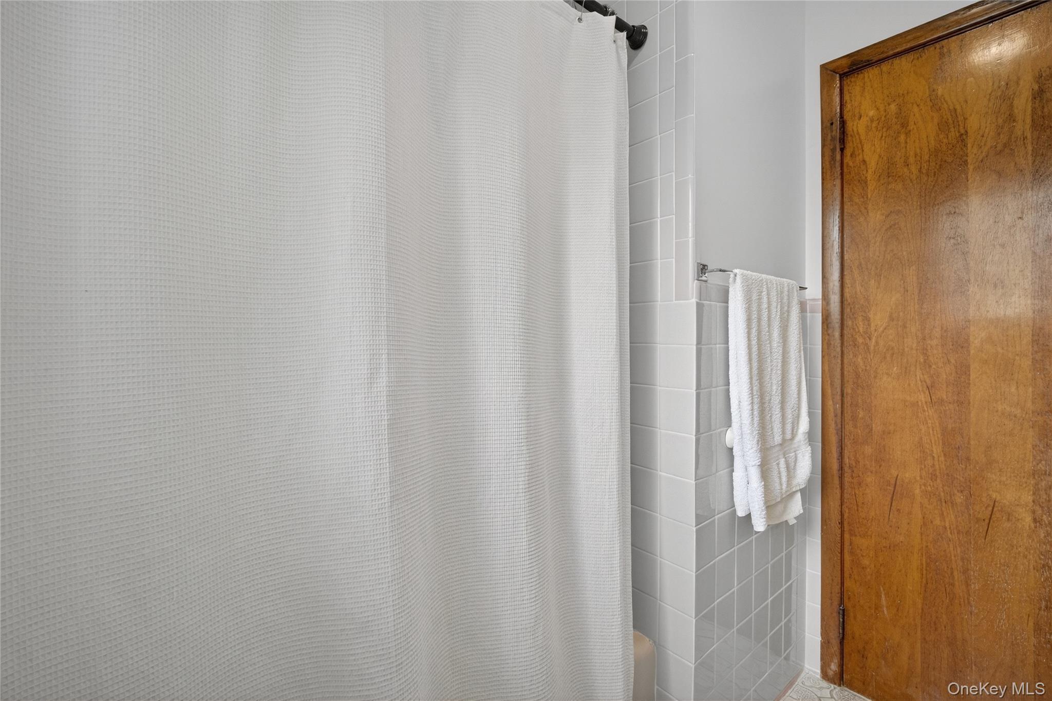 Single Family Broadway Dutchess County, NY 12571, MLS-885139-27