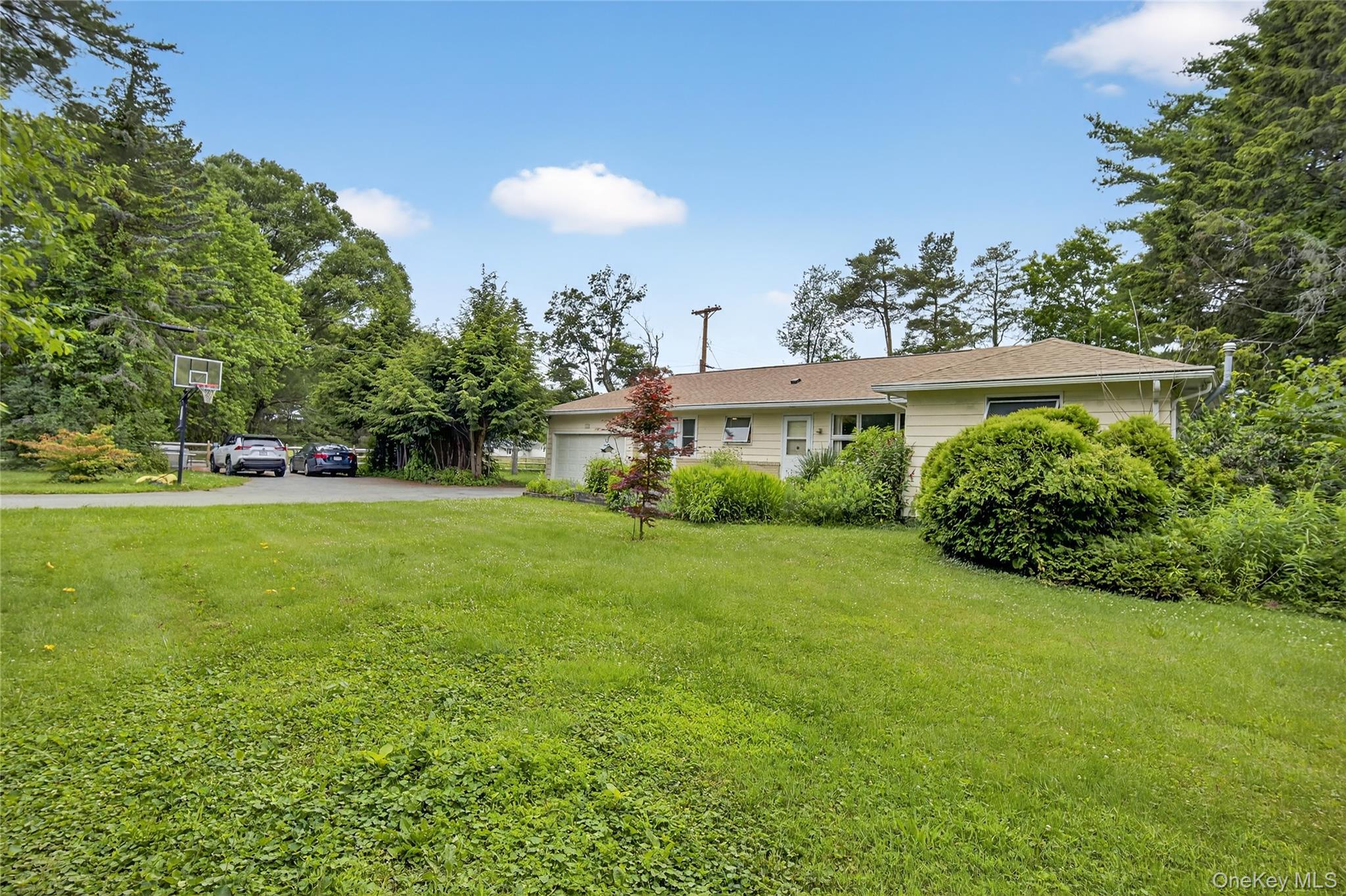Single Family Broadway Dutchess County, NY 12571, MLS-885139-3