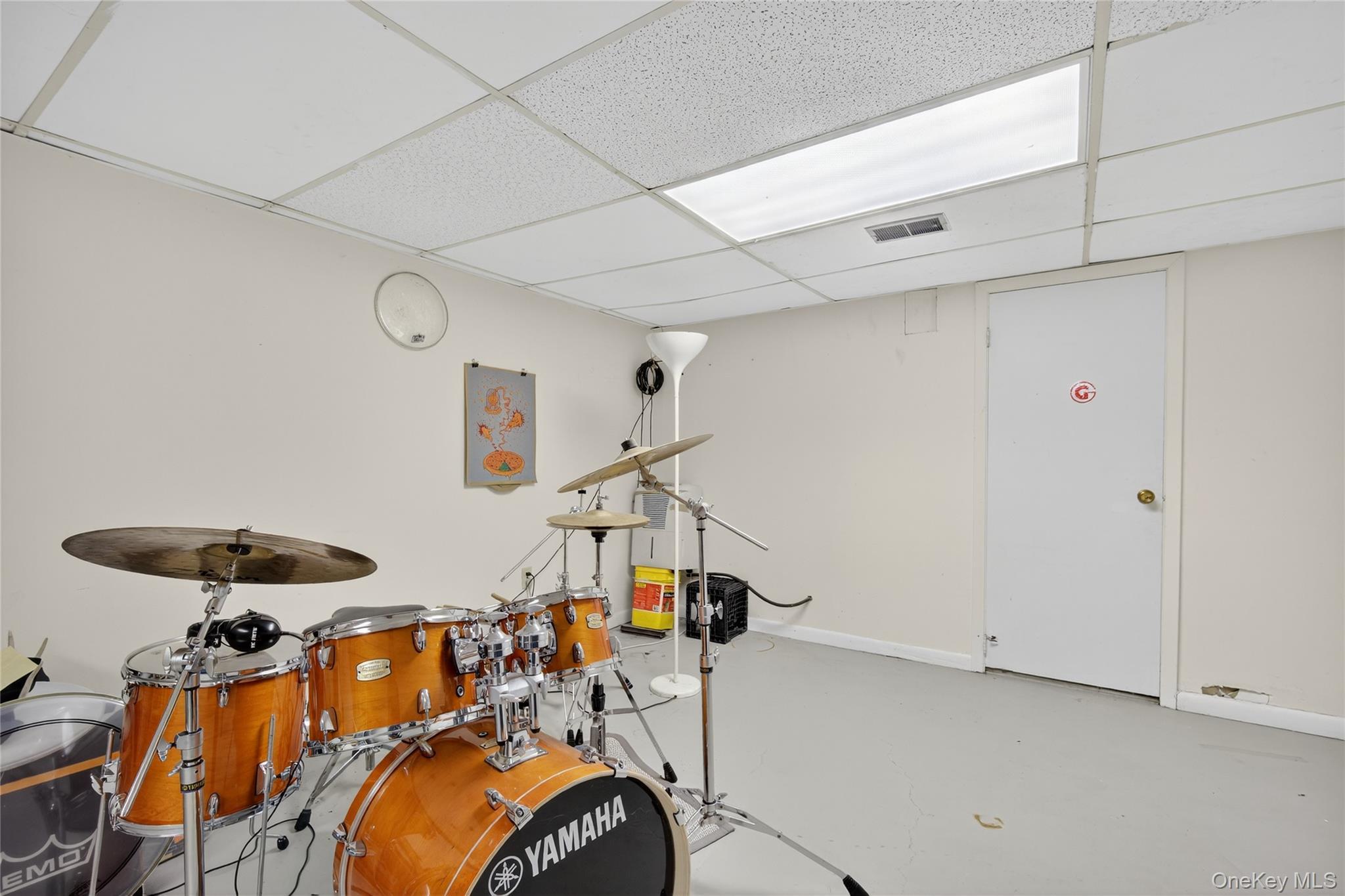 Single Family Broadway Dutchess County, NY 12571, MLS-885139-39