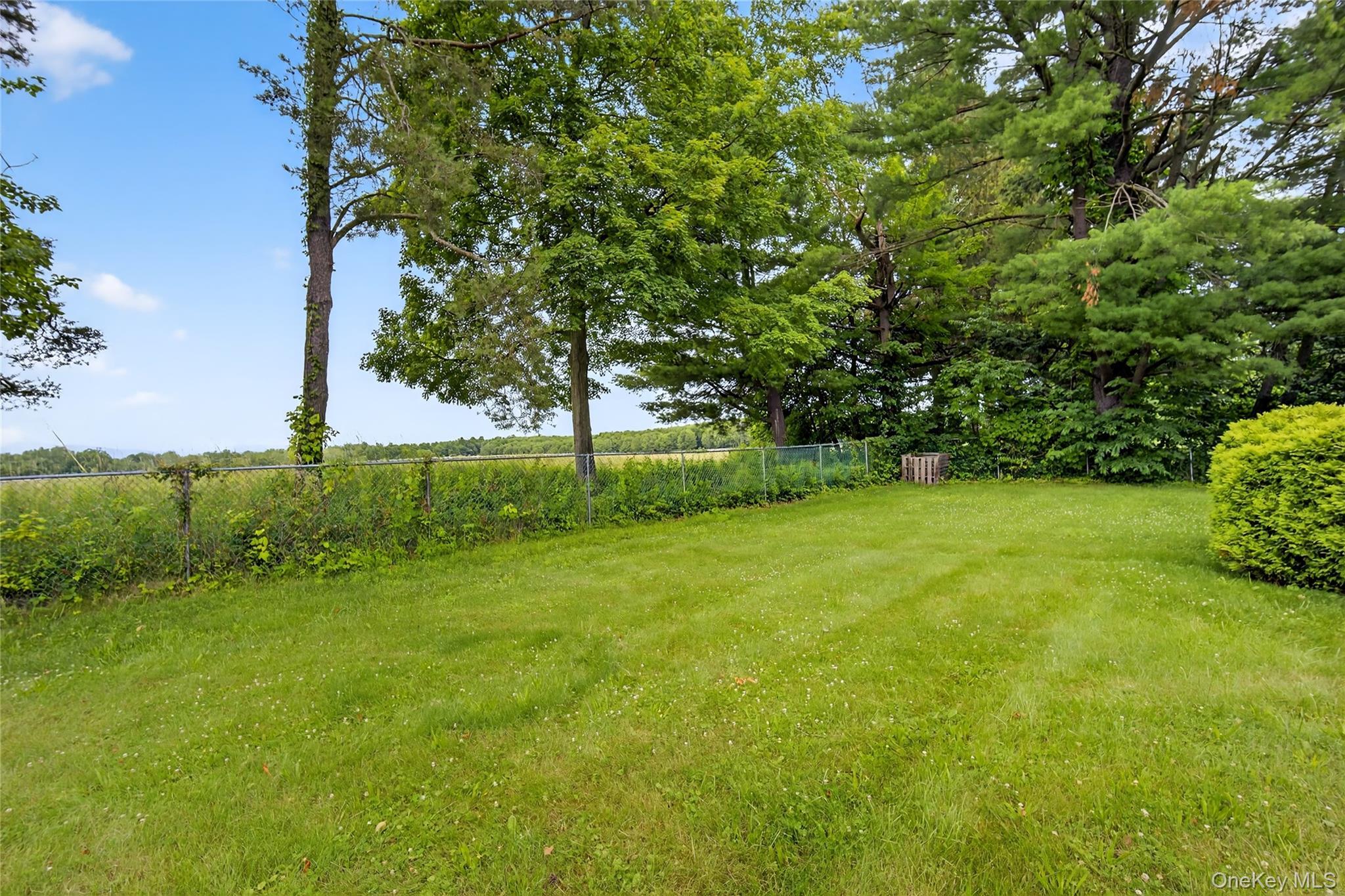 Single Family Broadway Dutchess County, NY 12571, MLS-885139-44