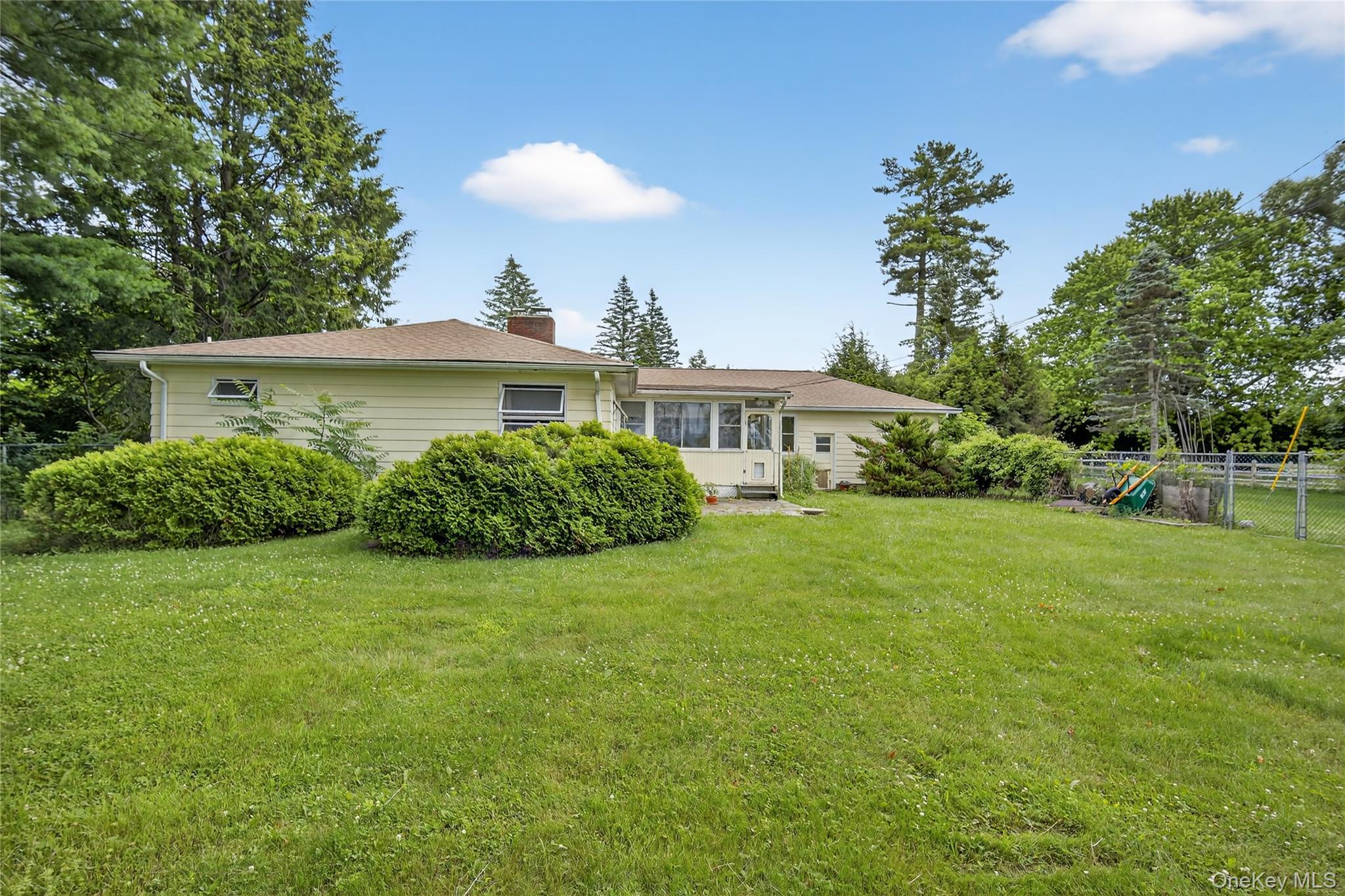 Single Family Broadway Dutchess County, NY 12571, MLS-885139-46