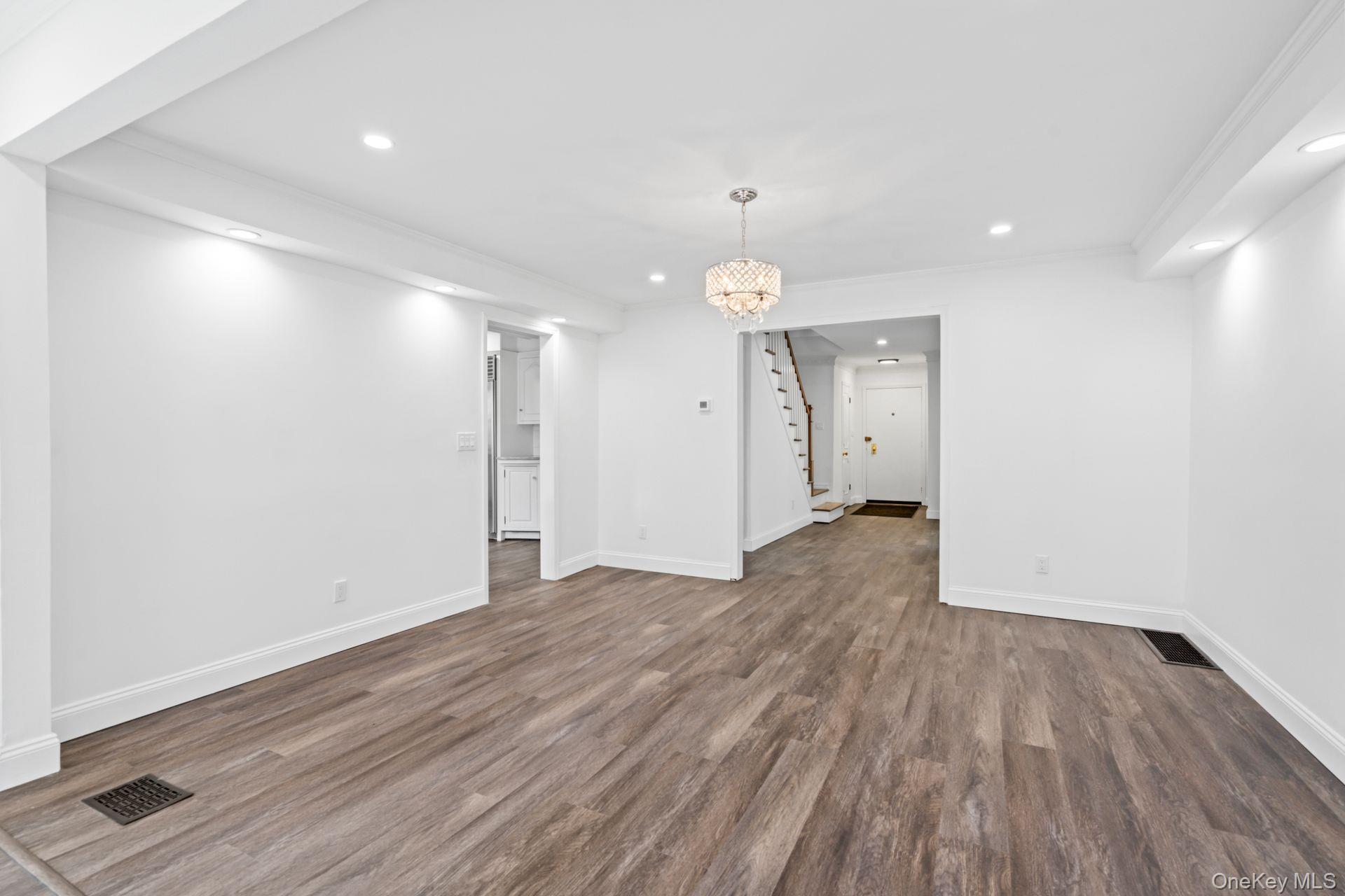 Single Family Foxhurst Nassau County, NY 11040, MLS-885142-19