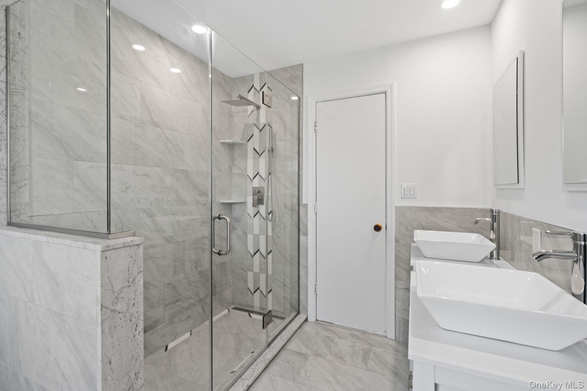 Single Family Foxhurst Nassau County, NY 11040, MLS-885142-38