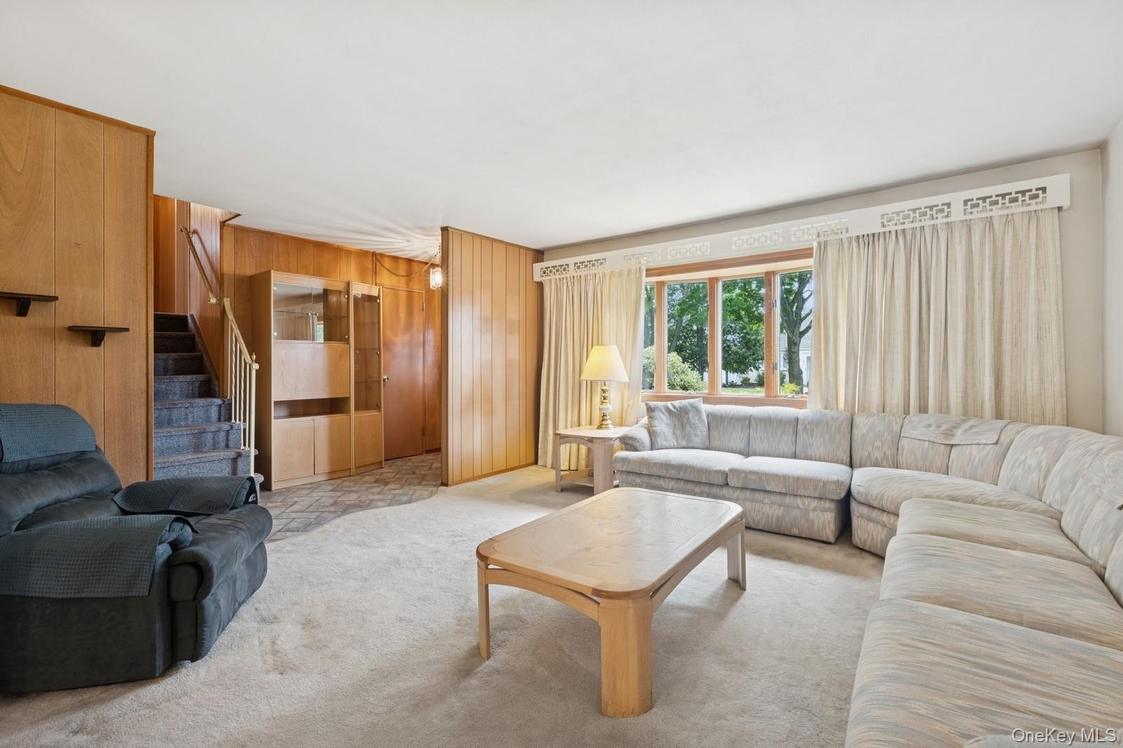 Single Family Rutland Nassau County, NY 11758, MLS-885146-5