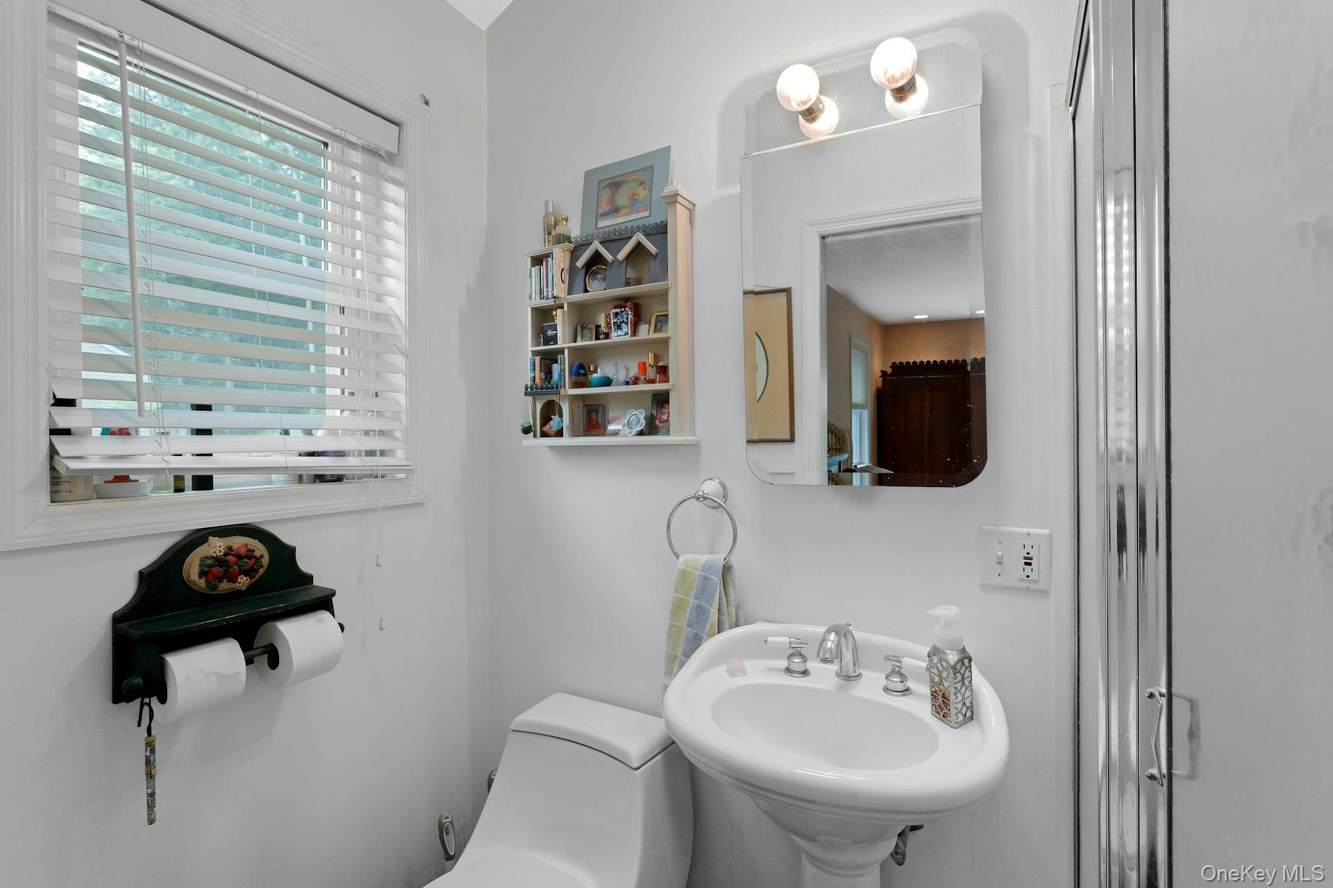 Single Family Peekskill Hollow  Putnam County, NY 10579, MLS-885160-19