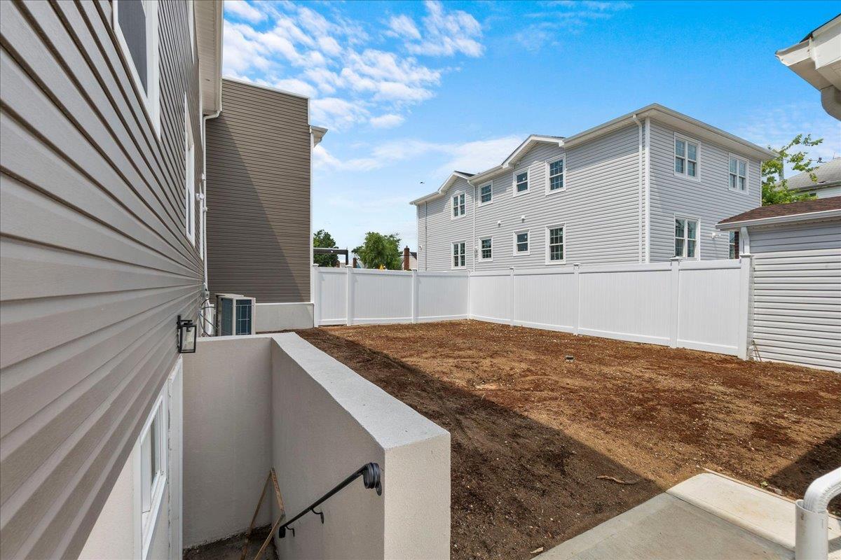 Single Family 145th  Queens, NY 11434, MLS-885174-22