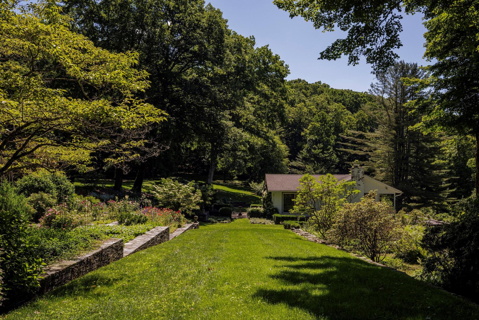 Single Family Butts Hollow Dutchess County, NY 12522, MLS-885213-14