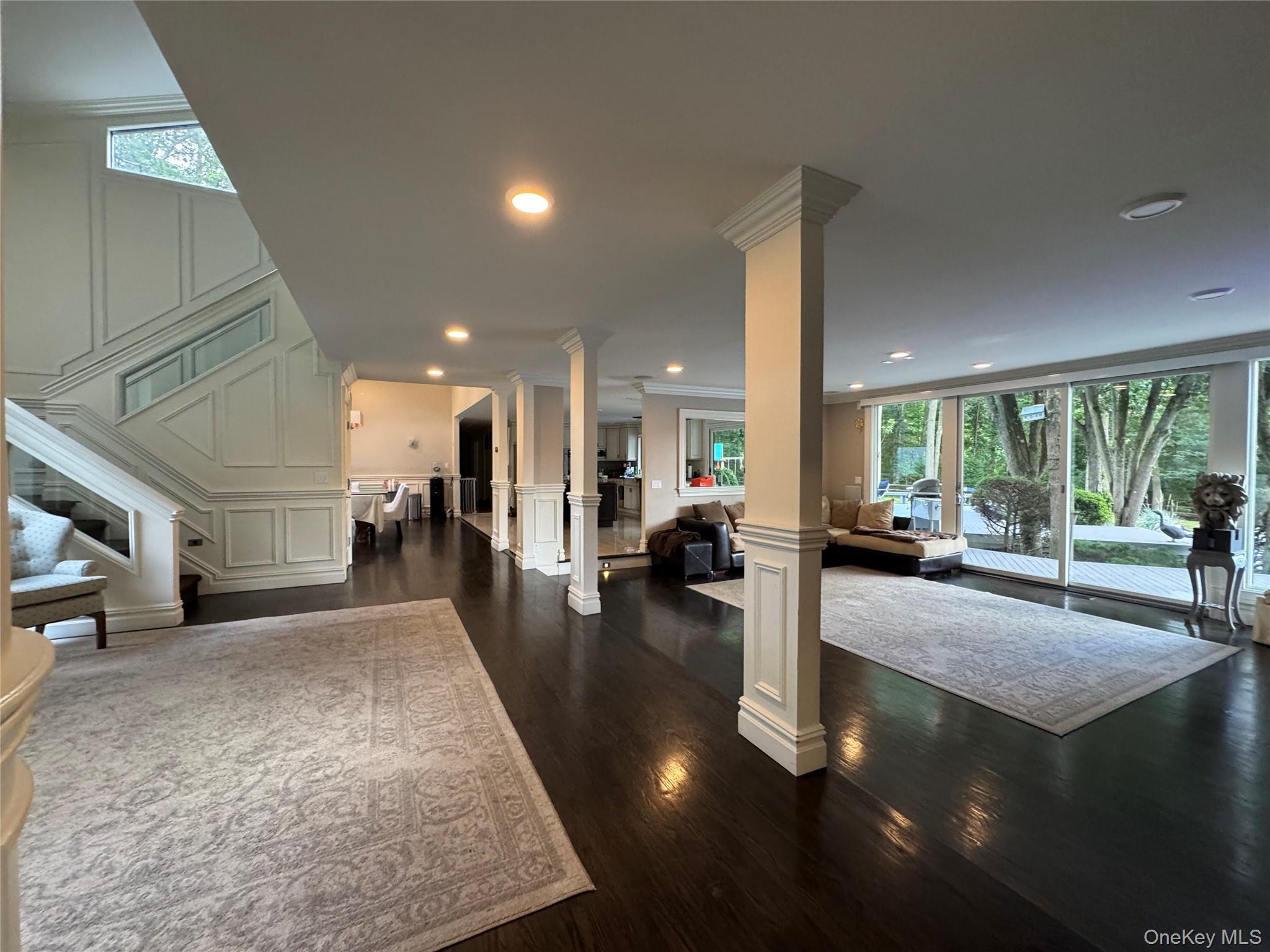 Single Family Fox Hunt Suffolk County, NY 11743, MLS-885223-10