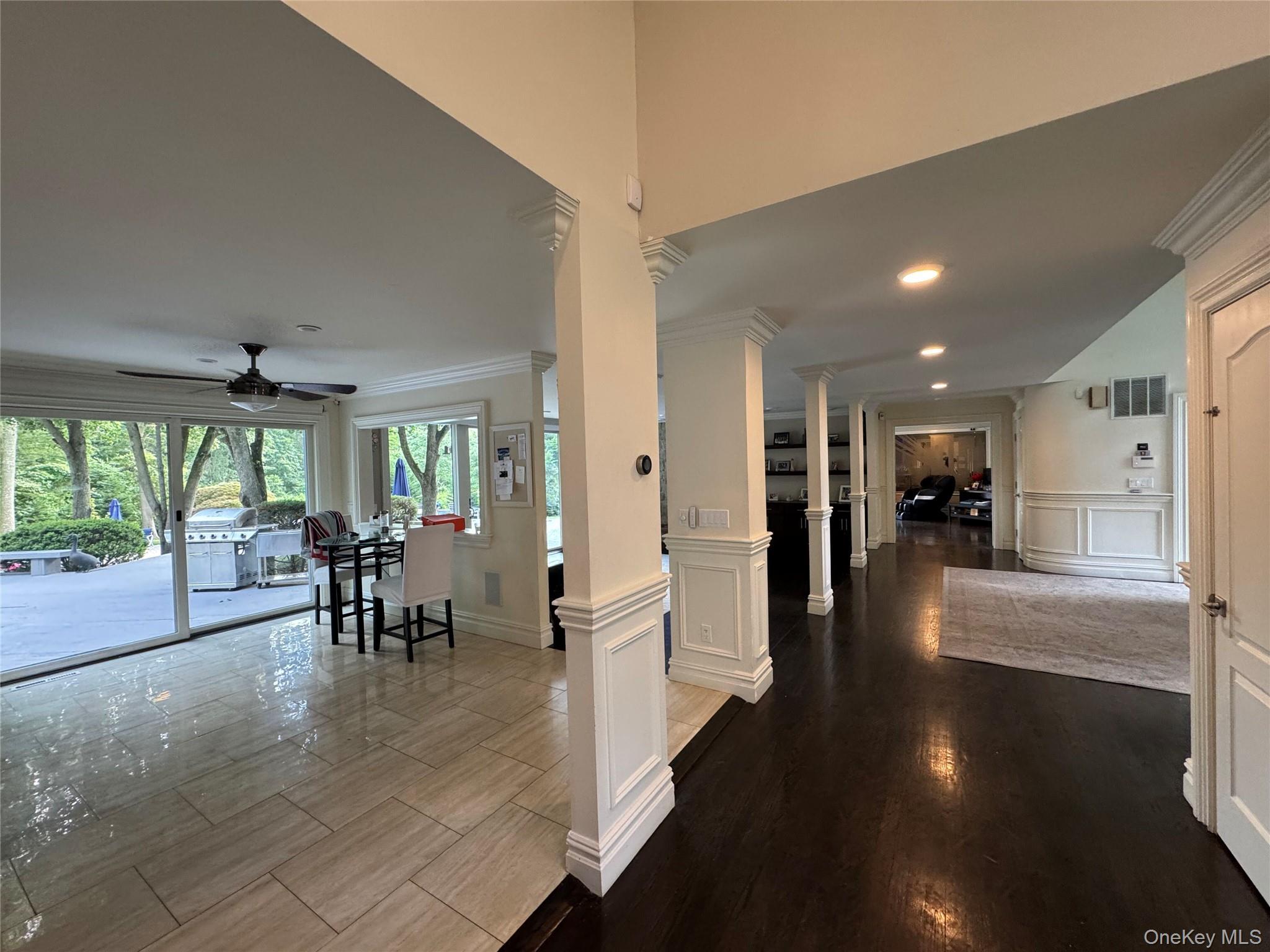 Single Family Fox Hunt Suffolk County, NY 11743, MLS-885223-11