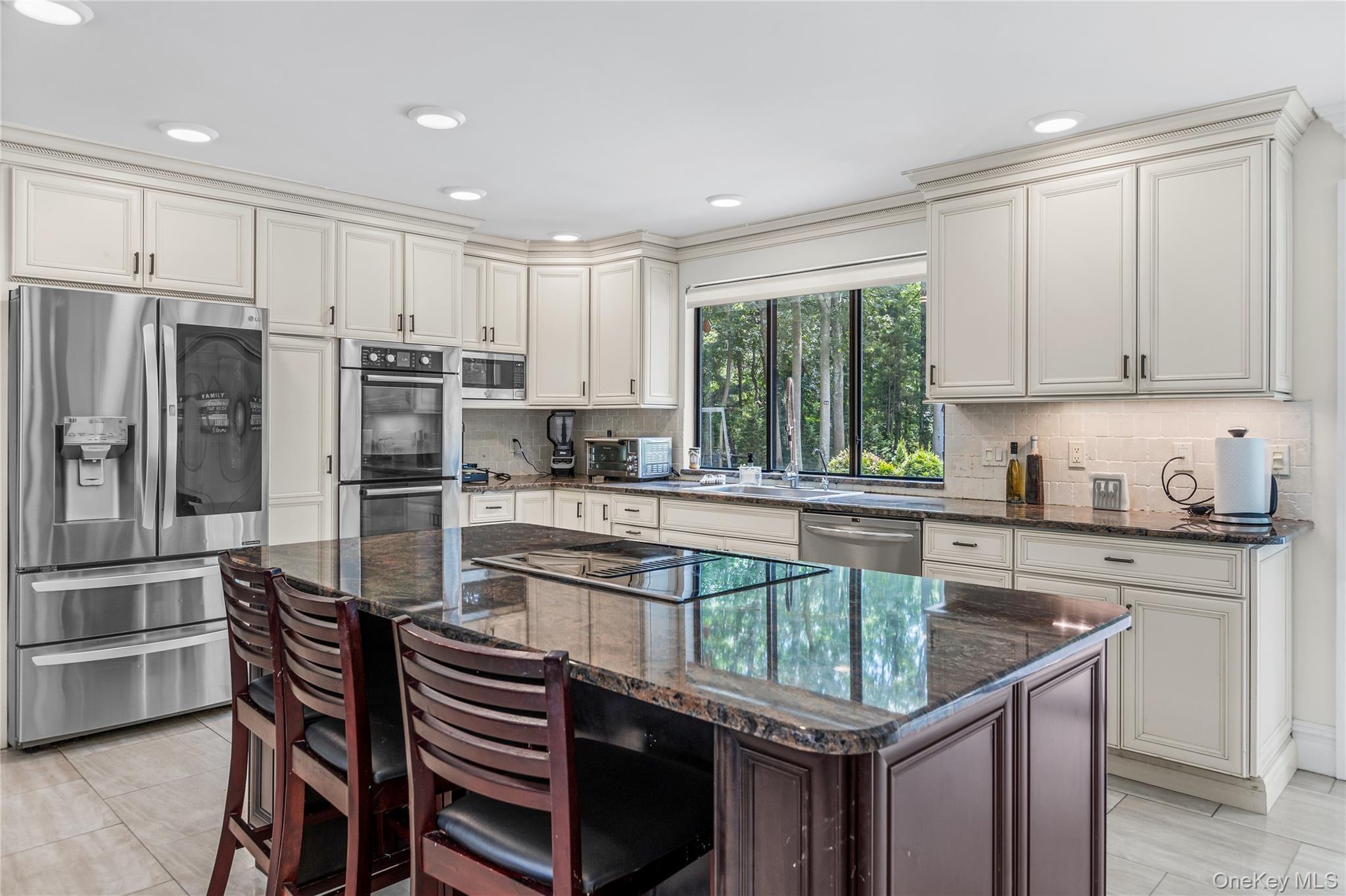 Single Family Fox Hunt Suffolk County, NY 11743, MLS-885223-13