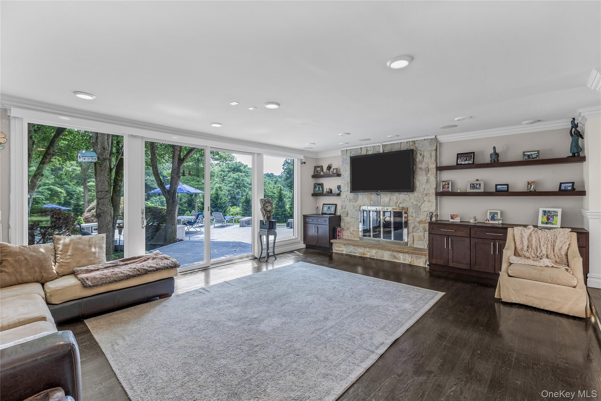 Single Family Fox Hunt Suffolk County, NY 11743, MLS-885223-15