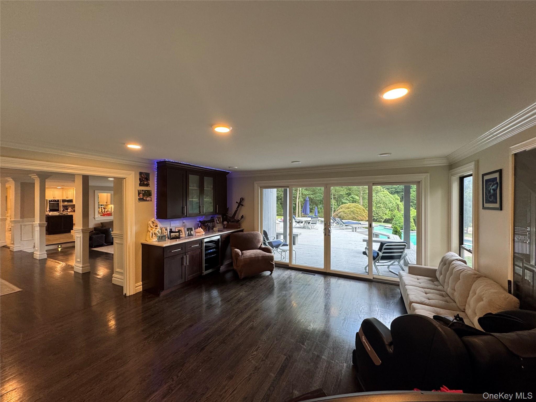 Single Family Fox Hunt Suffolk County, NY 11743, MLS-885223-16