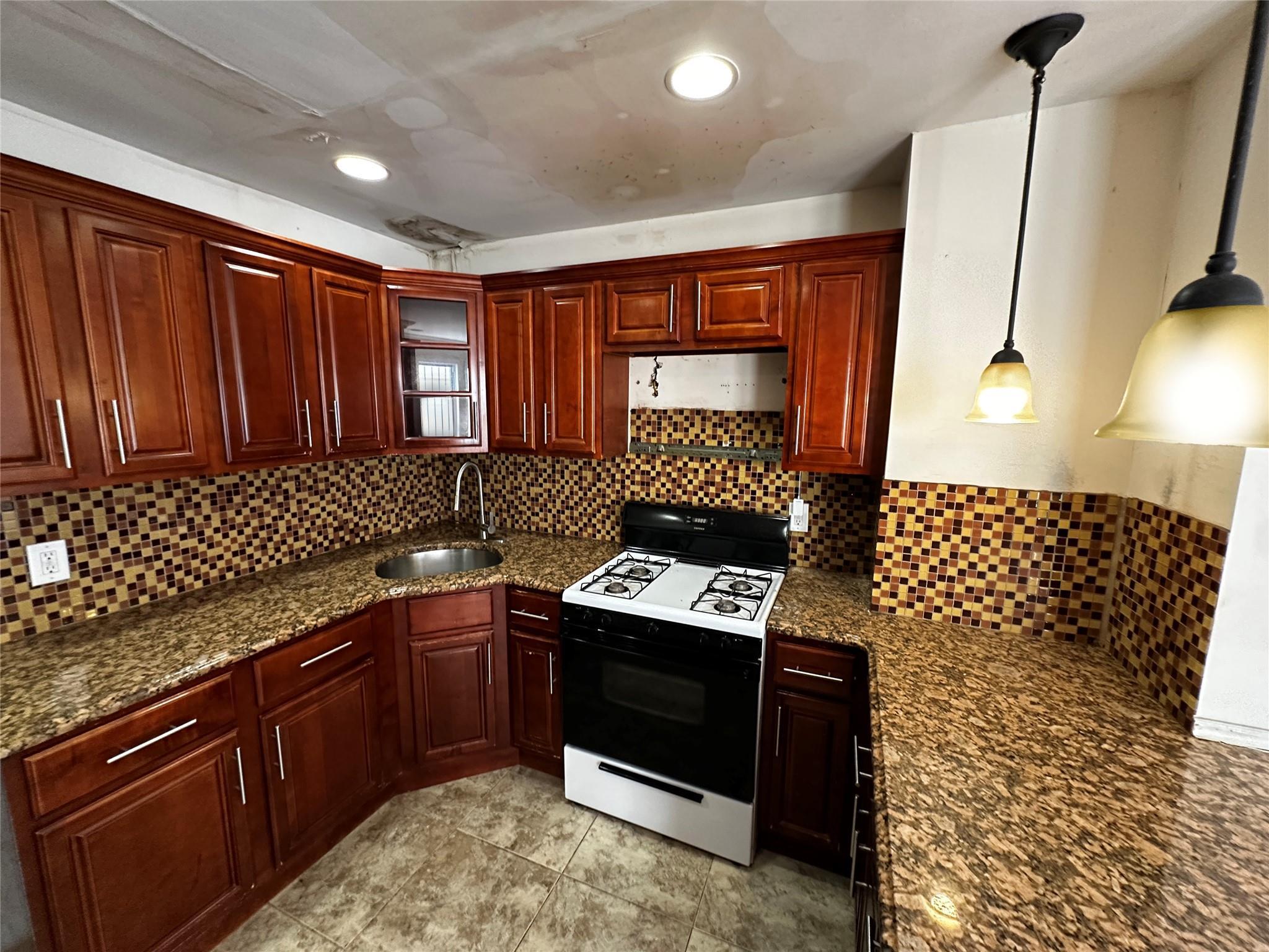 Single Family Union Hall  Queens, NY 11433, MLS-885248-13