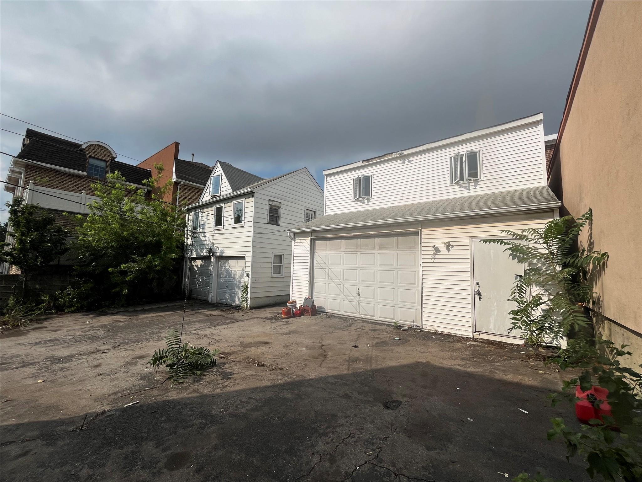 Single Family Remsen  Queens, NY 11378, MLS-885257-3