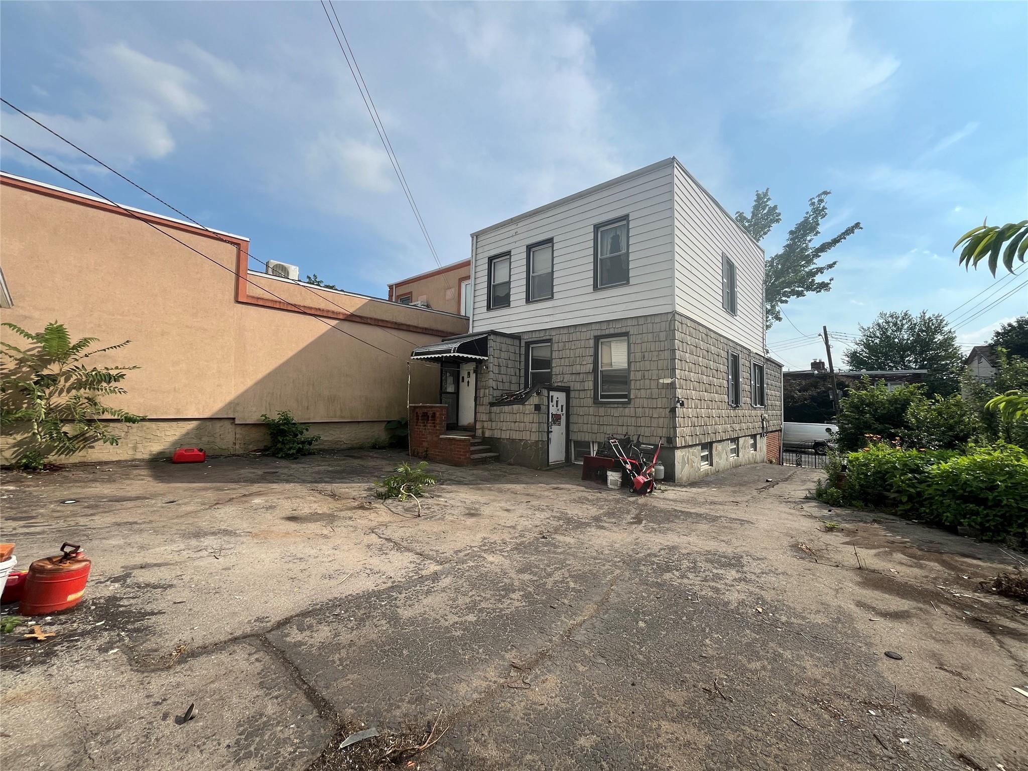 Single Family Remsen  Queens, NY 11378, MLS-885257-5