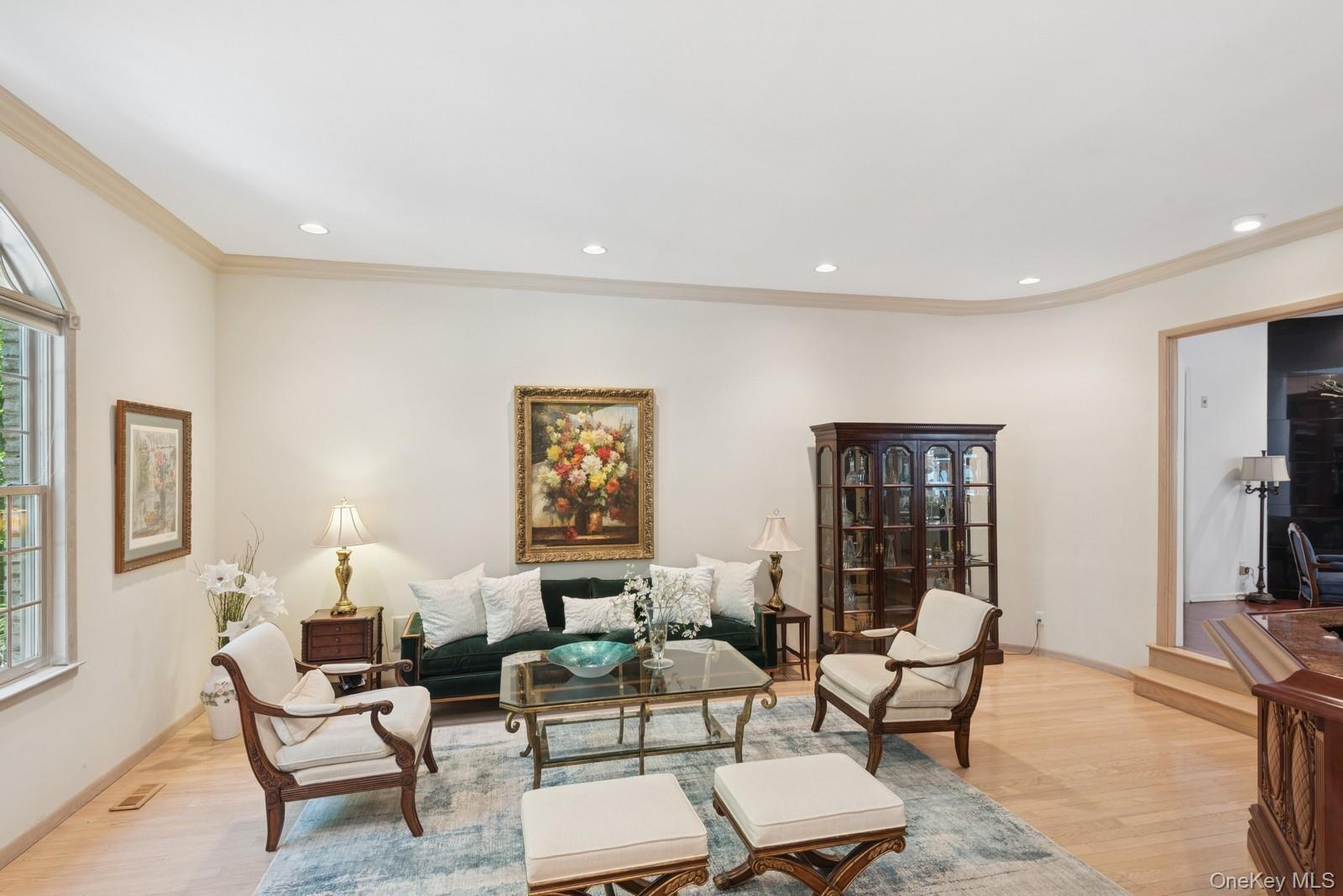 Single Family Swan Suffolk County, NY 11780, MLS-885277-10