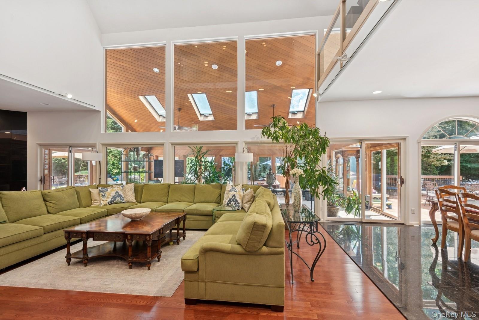 Single Family Swan Suffolk County, NY 11780, MLS-885277-14