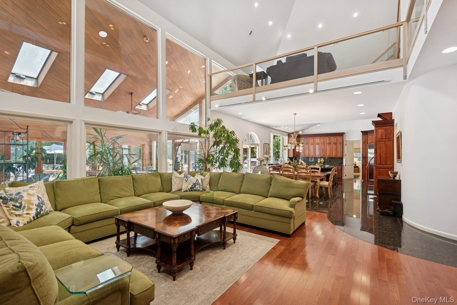 Single Family Swan Suffolk County, NY 11780, MLS-885277-15