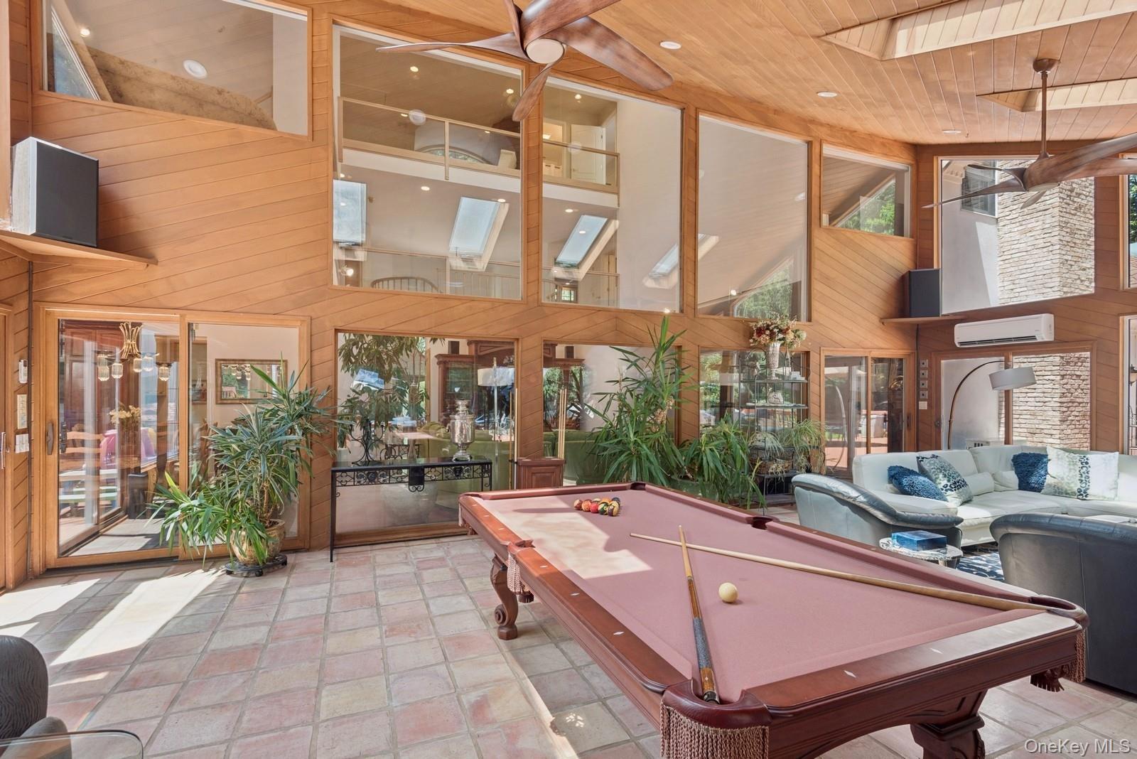 Single Family Swan Suffolk County, NY 11780, MLS-885277-17