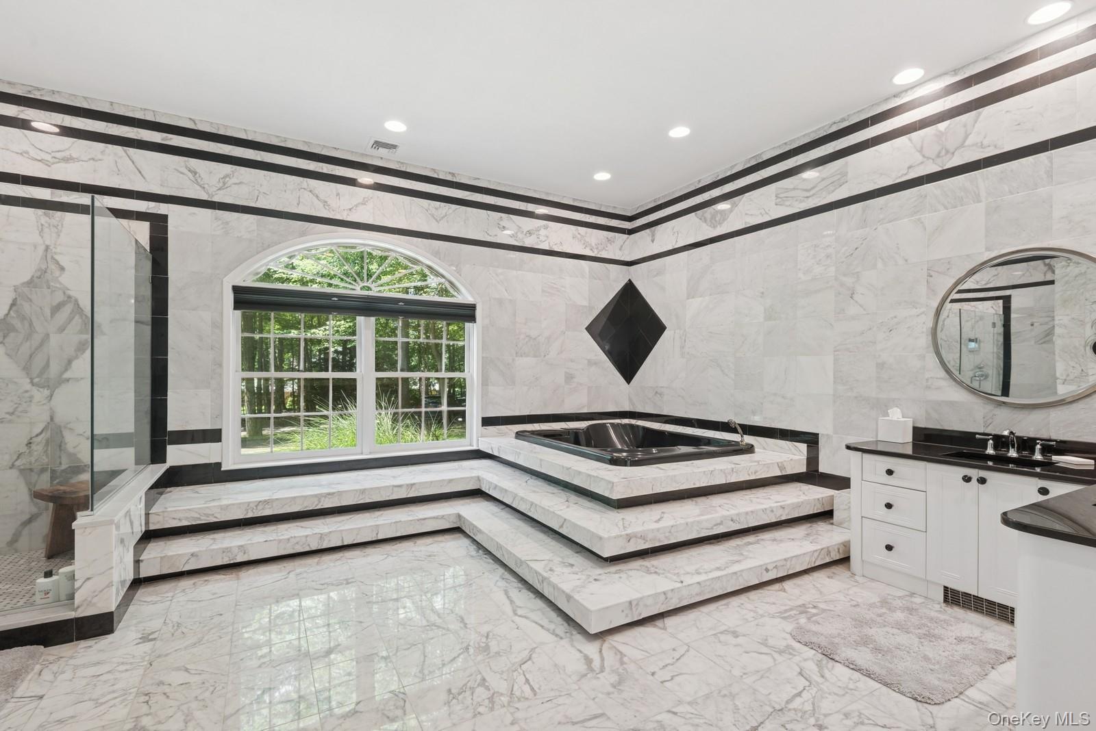 Single Family Swan Suffolk County, NY 11780, MLS-885277-26