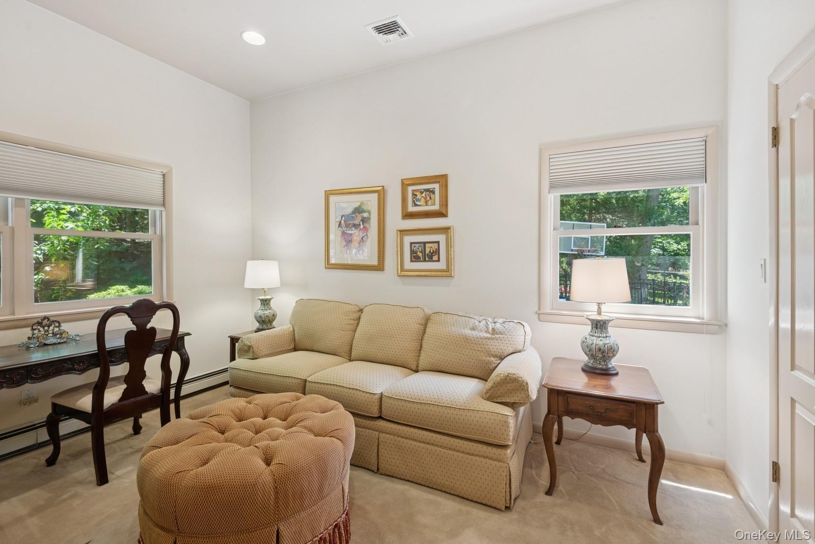 Single Family Swan Suffolk County, NY 11780, MLS-885277-28