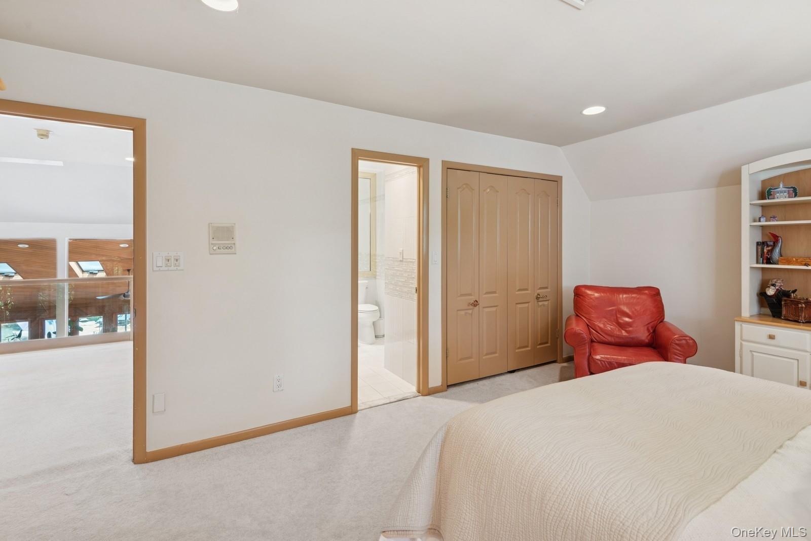 Single Family Swan Suffolk County, NY 11780, MLS-885277-36