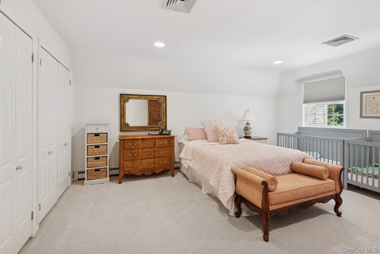 Single Family Swan Suffolk County, NY 11780, MLS-885277-38