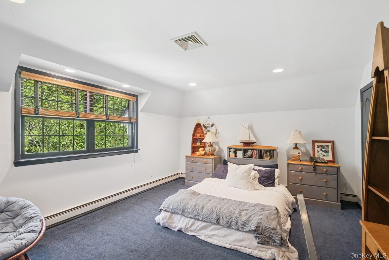 Single Family Swan Suffolk County, NY 11780, MLS-885277-39