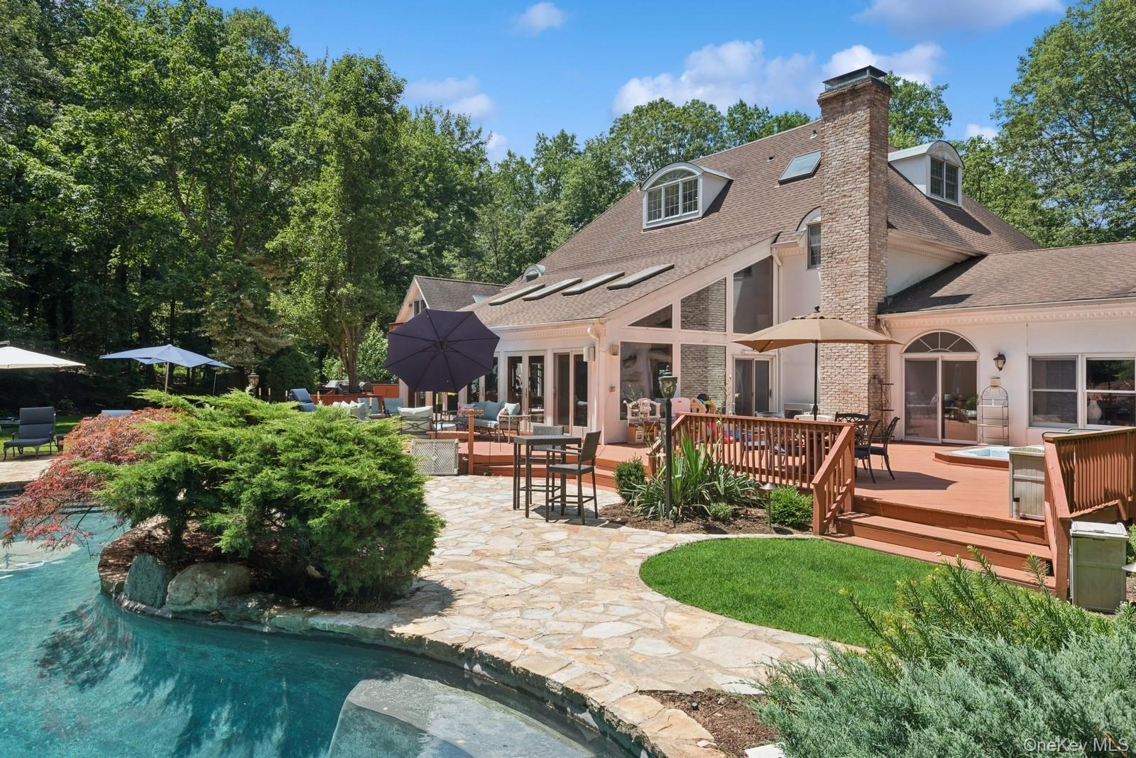 Single Family Swan Suffolk County, NY 11780, MLS-885277-46