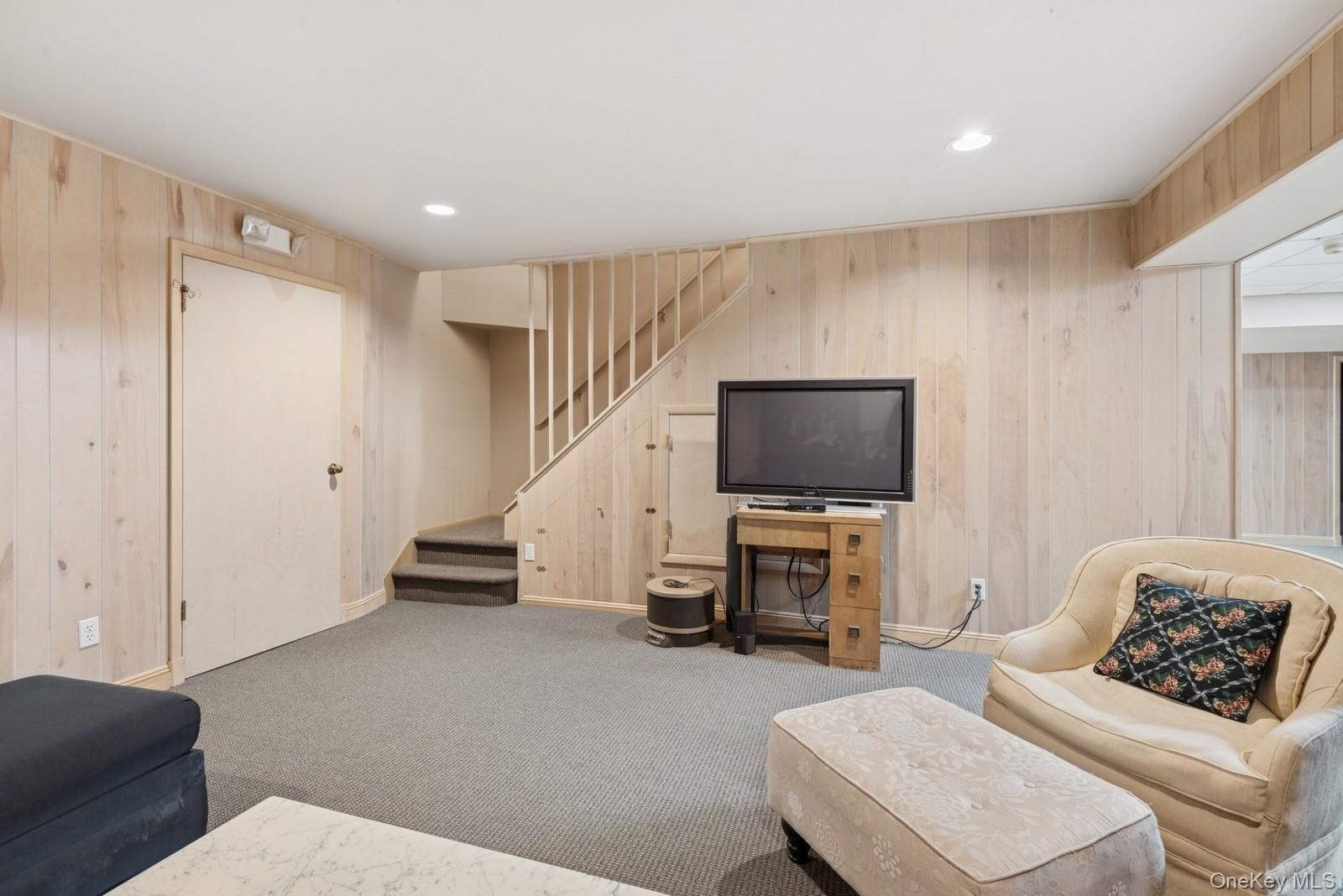 Single Family Swan Suffolk County, NY 11780, MLS-885277-49