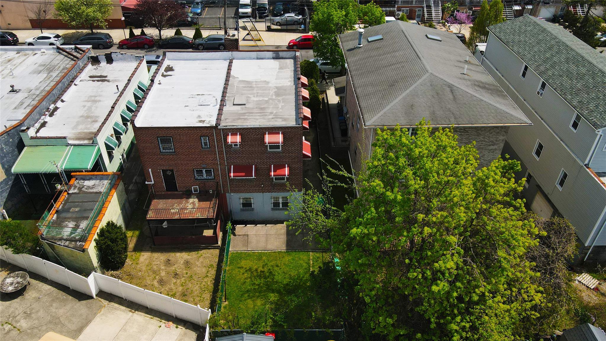 Single Family Hone  Bronx, NY 10469, MLS-885296-2