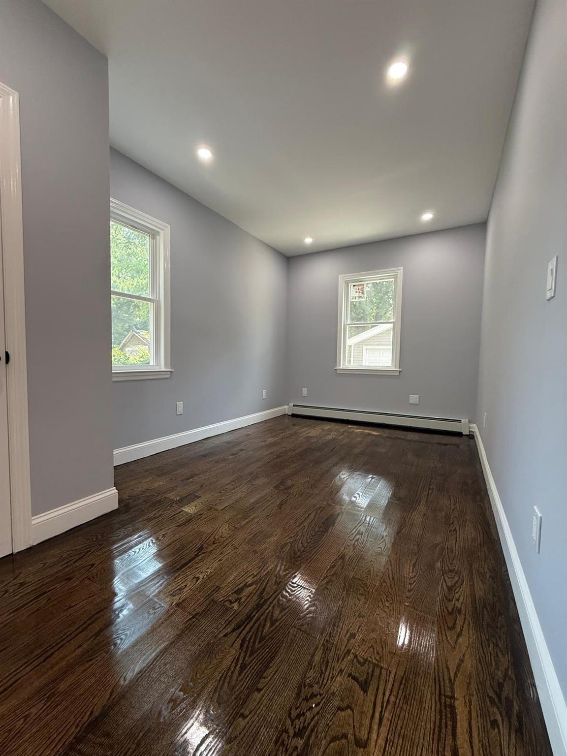 Single Family Huxley  Queens, NY 11422, MLS-885297-15