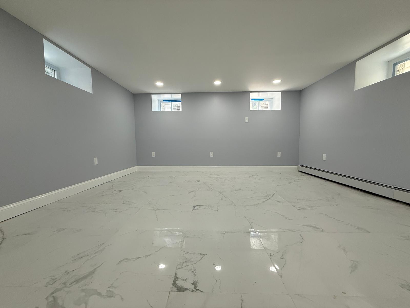 Single Family Huxley  Queens, NY 11422, MLS-885297-23