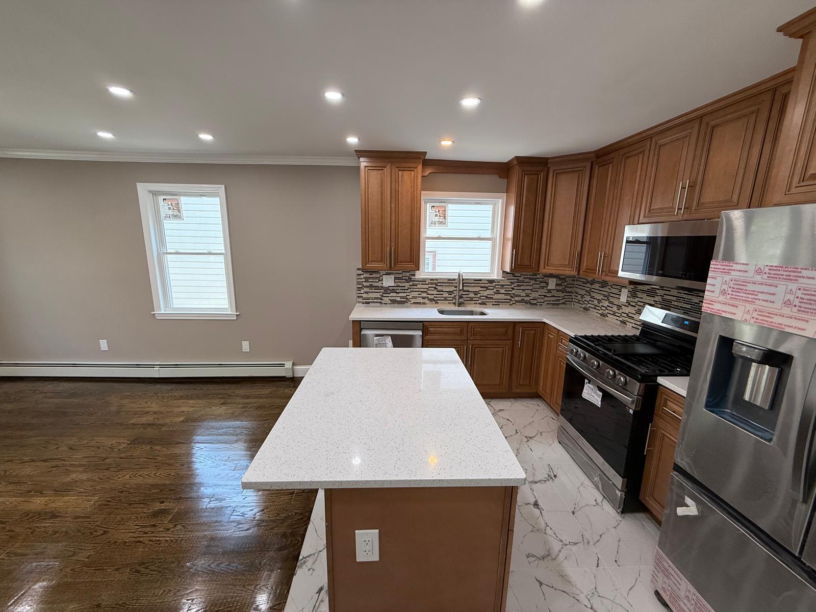 Single Family Huxley  Queens, NY 11422, MLS-885297-29