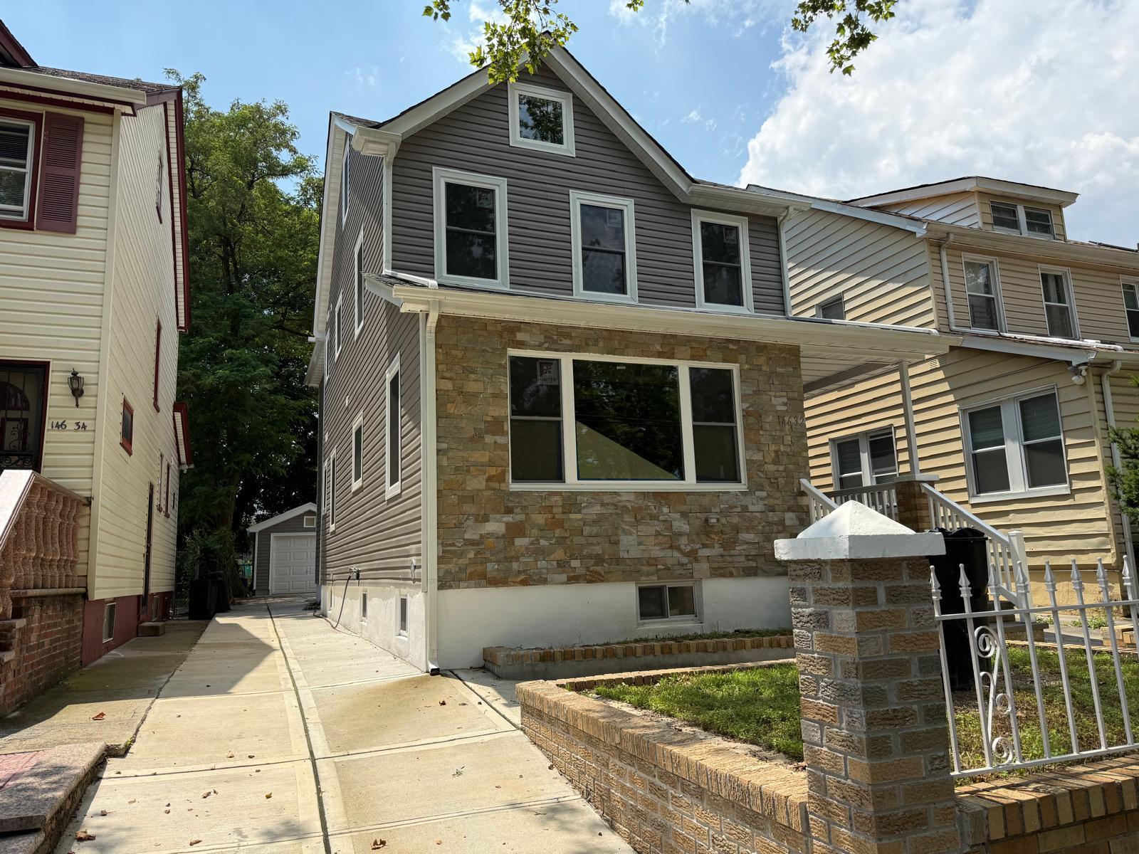 Single Family Huxley  Queens, NY 11422, MLS-885297-3