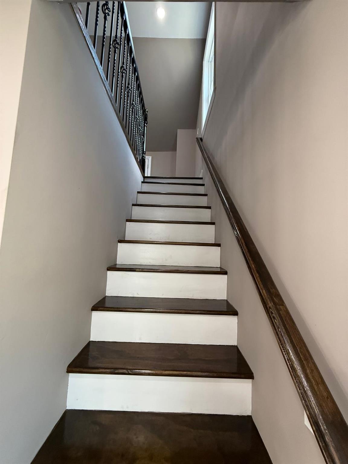 Single Family Huxley  Queens, NY 11422, MLS-885297-34