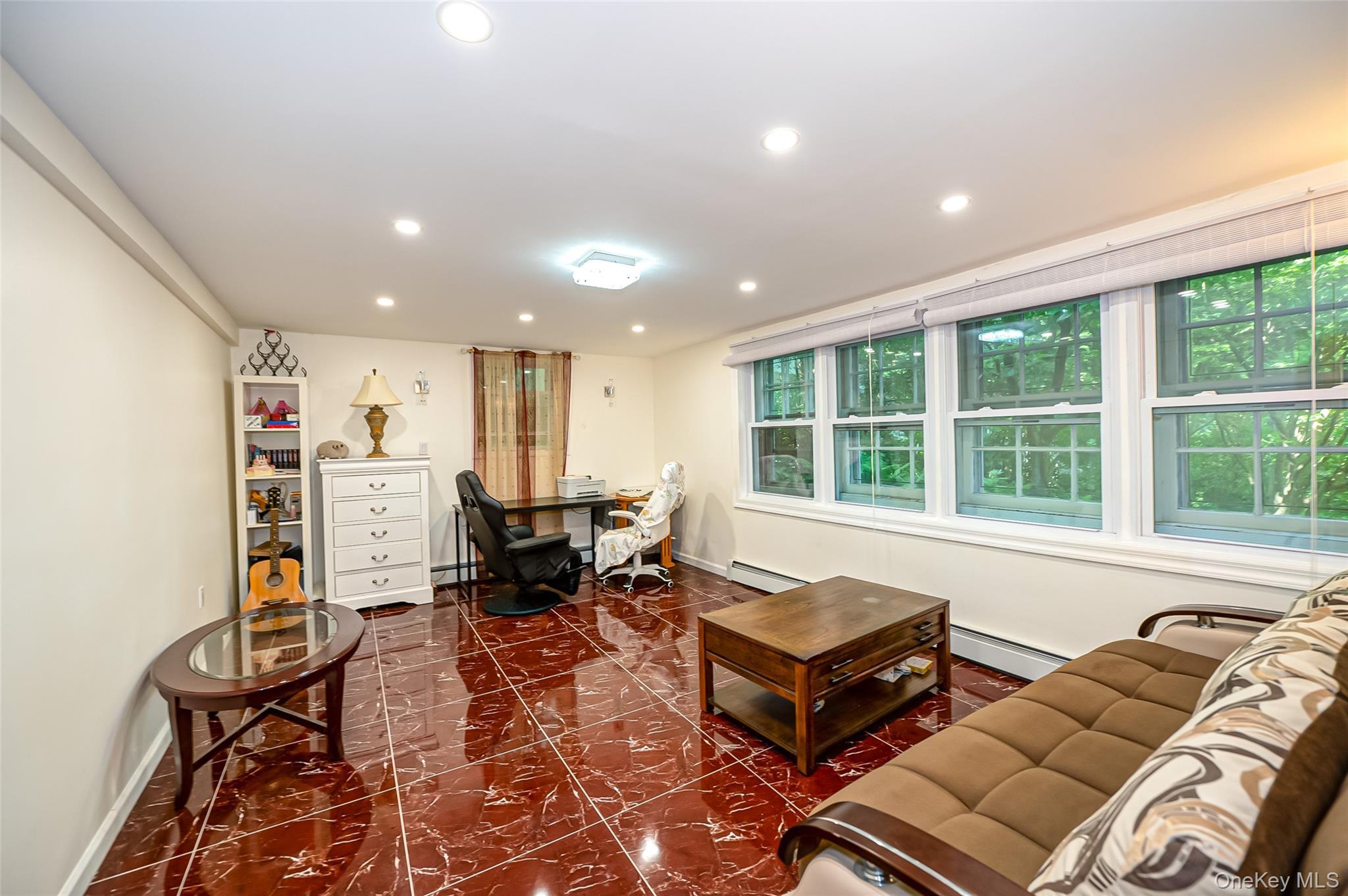 Single Family Broadway  Nassau County, NY 11576, MLS-885305-15