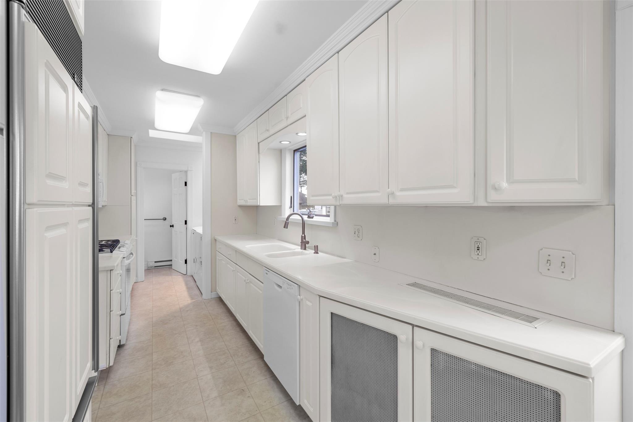 Single Family Kingston  Orange County, NY 12771, MLS-885314-12