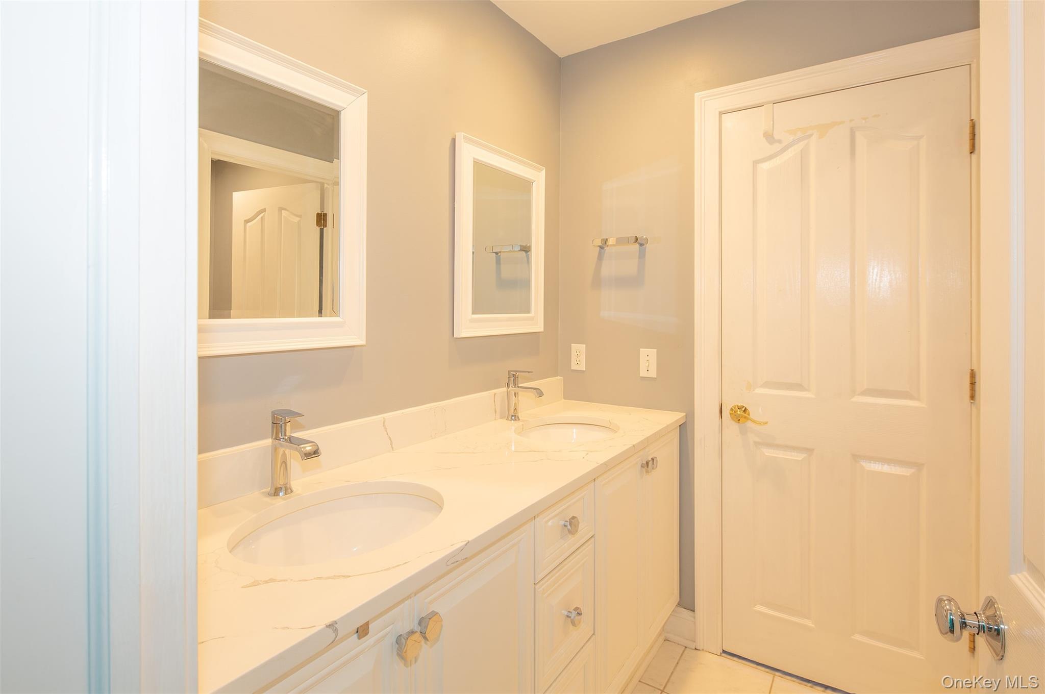 Single Family Highland Suffolk County, NY 11968, MLS-885327-26