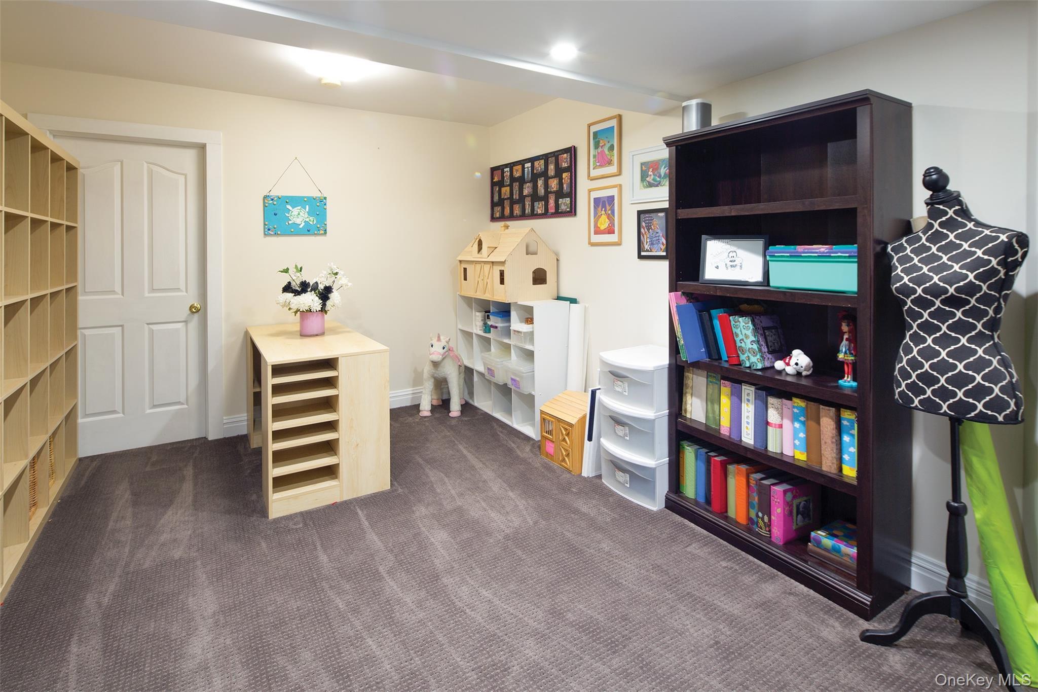 Single Family Highland Suffolk County, NY 11968, MLS-885327-31