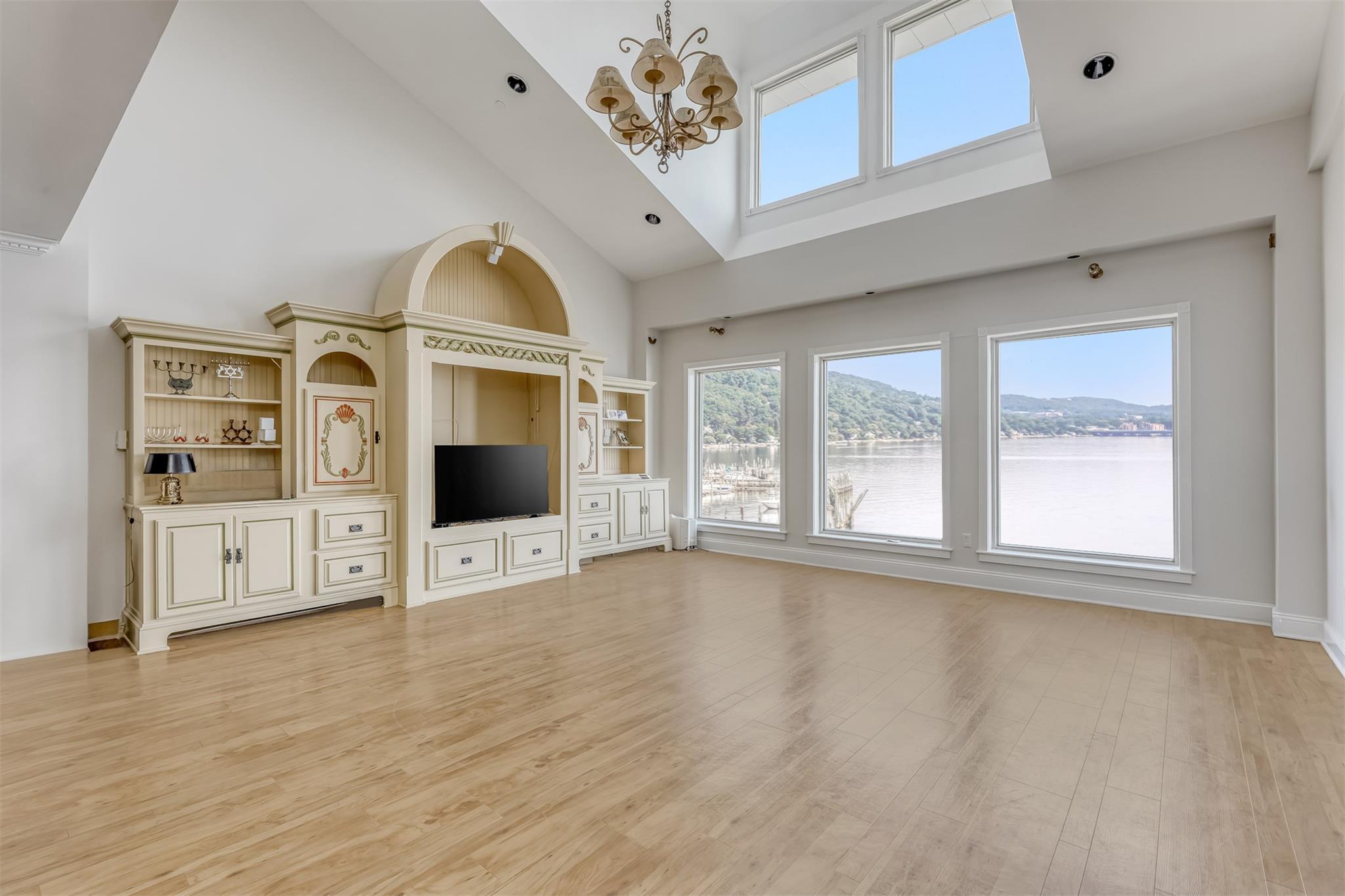 Condo Harbor  Rockland County, NY 10968, MLS-885334-7