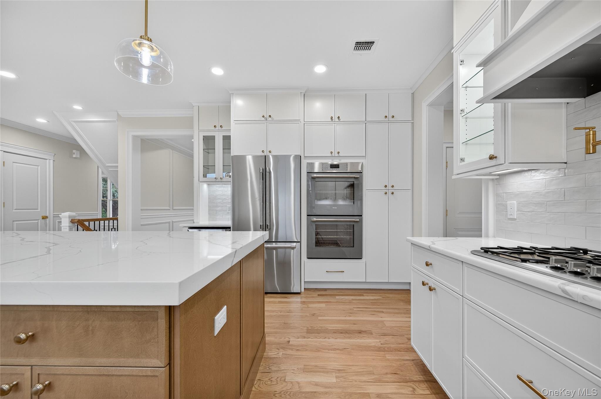 Single Family Brixton Nassau County, NY 11530, MLS-885370-13