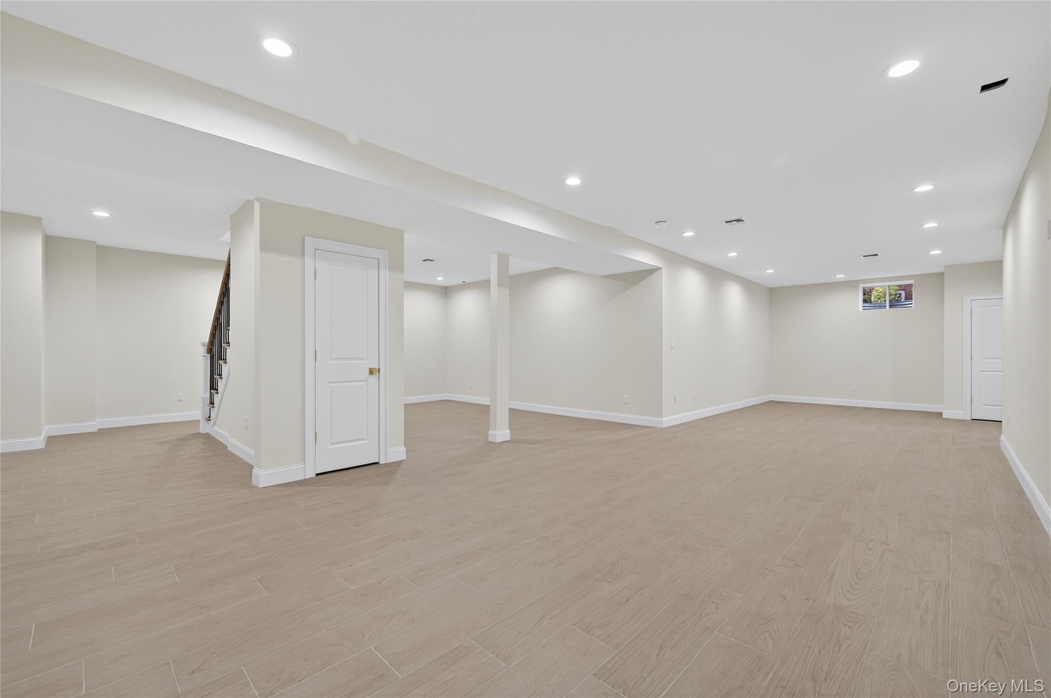 Single Family Brixton Nassau County, NY 11530, MLS-885370-33