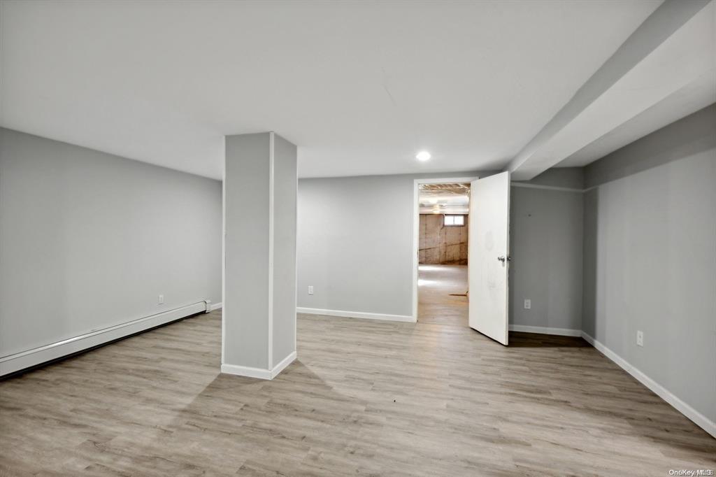 Single Family Laurel  Suffolk County, NY 11768, MLS-885397-21