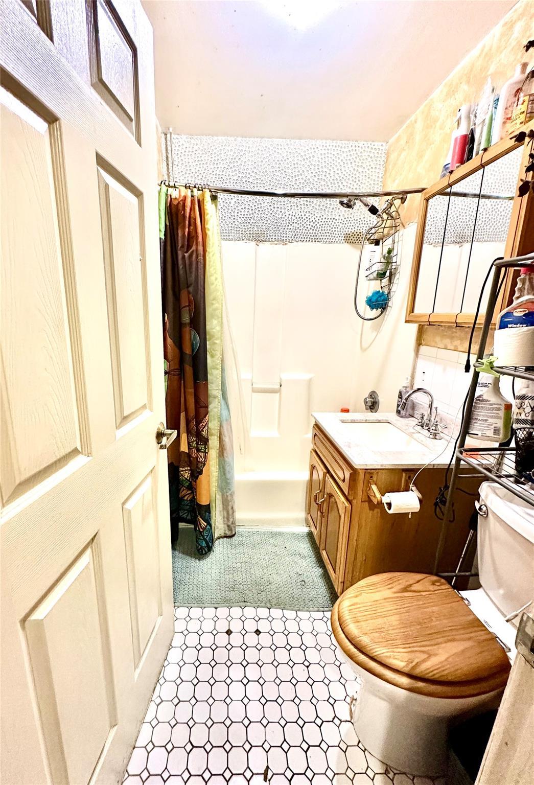 Single Family Shakespeare  Bronx, NY 10452, MLS-885437-29