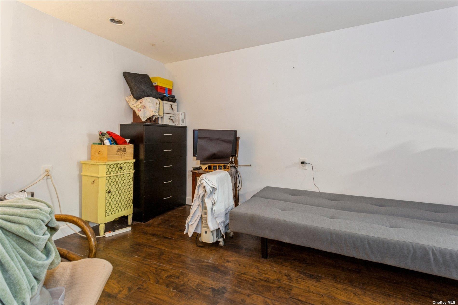 Single Family 64  Queens, NY 11375, MLS-885443-17