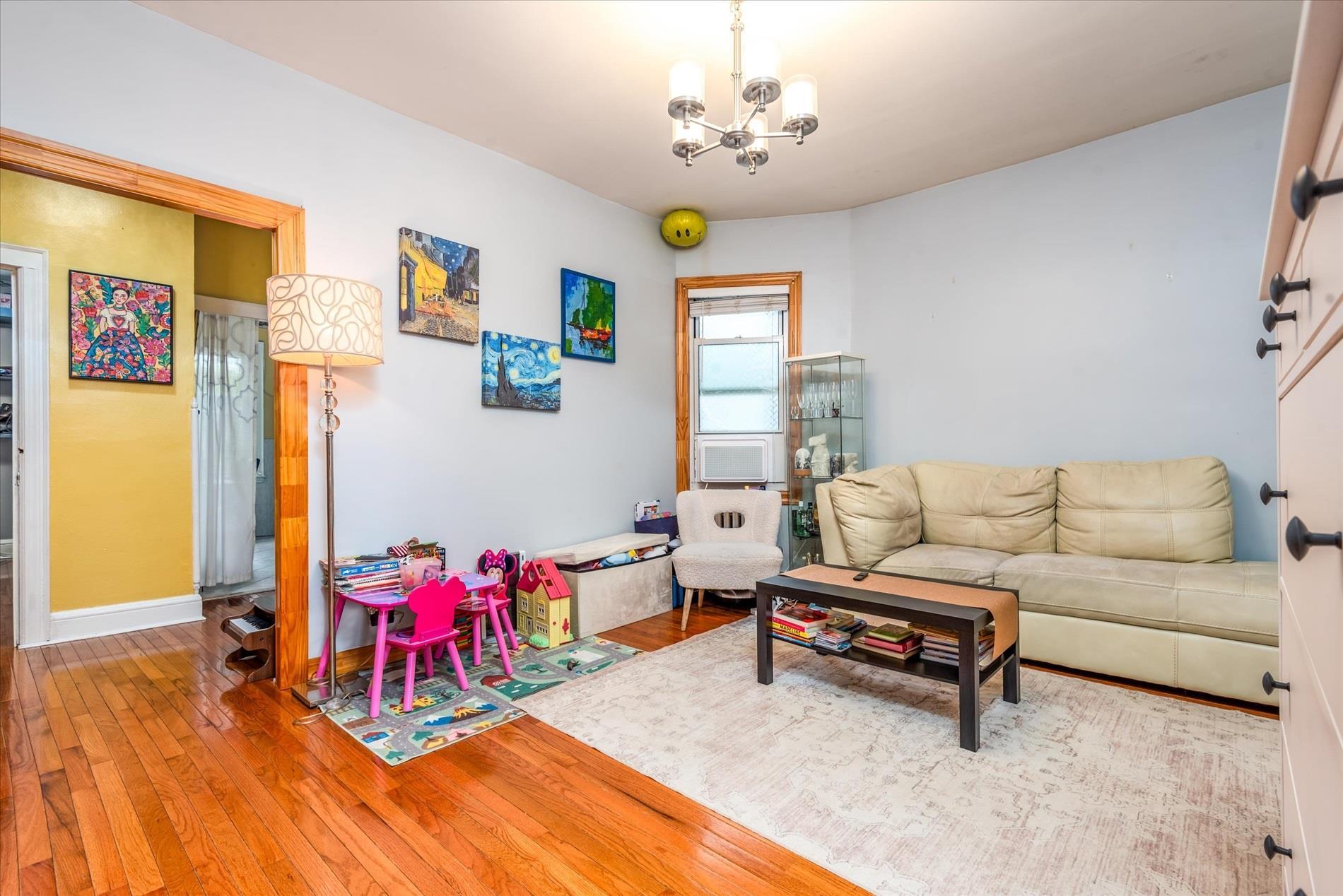 Single Family 47  Queens, NY 11377, MLS-885449-9