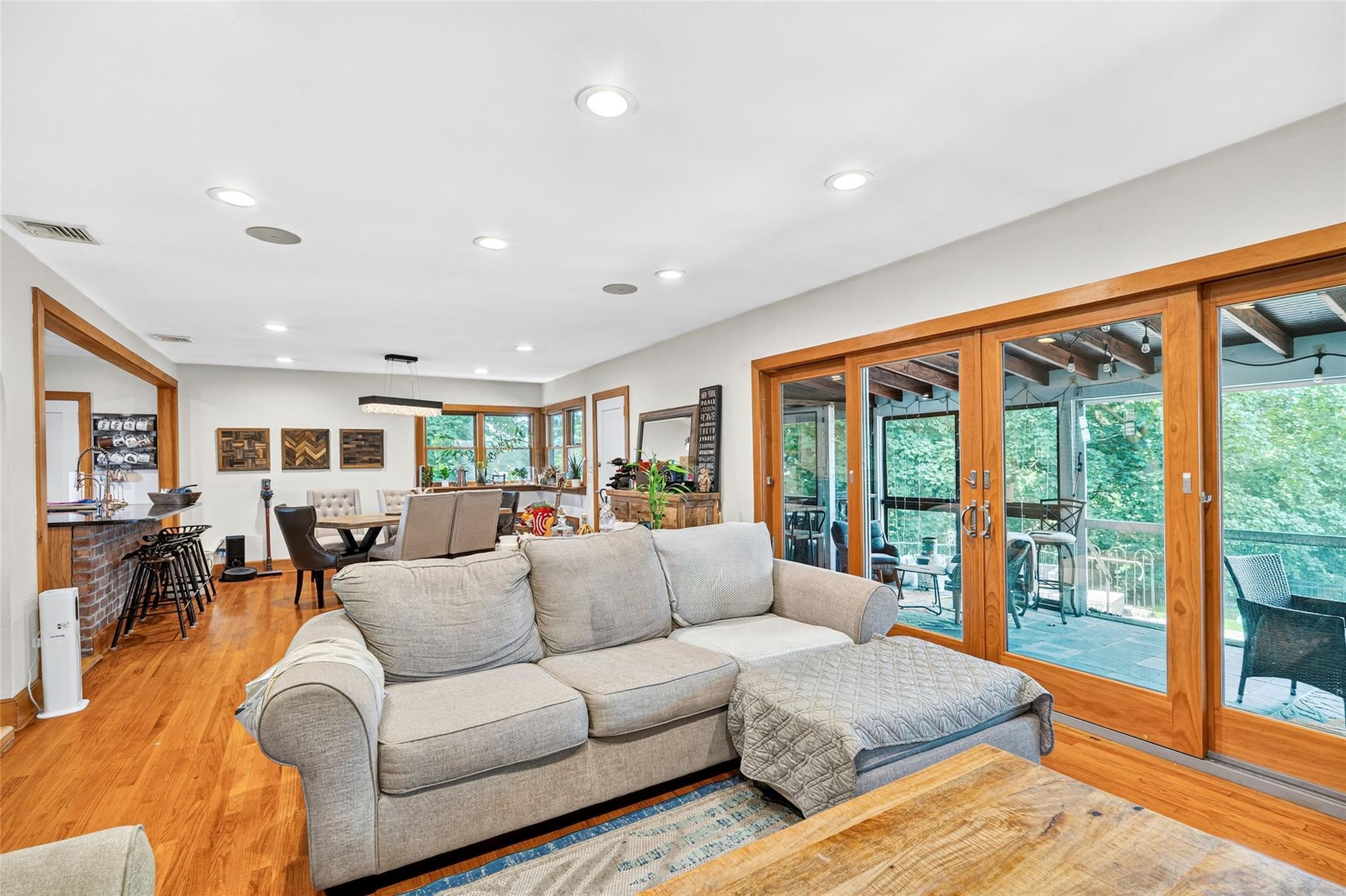 Single Family Alta  Westchester County, NY 10705, MLS-885460-11