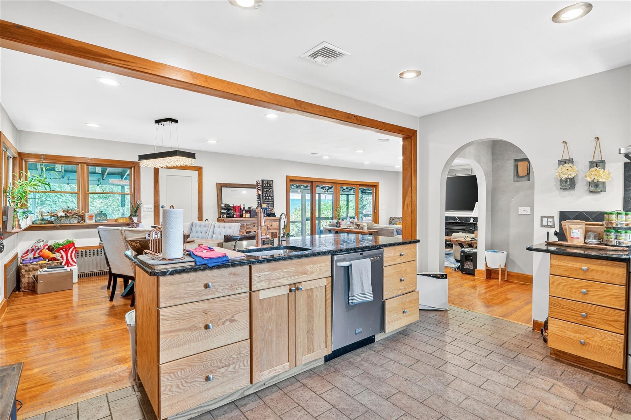 Single Family Alta  Westchester County, NY 10705, MLS-885460-17