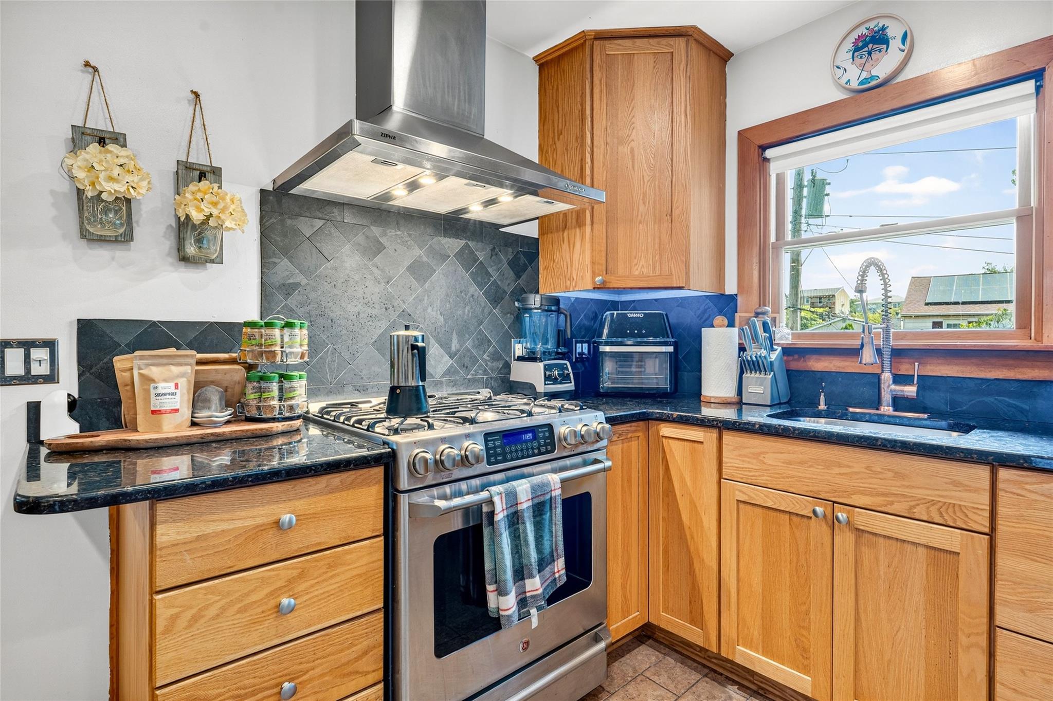 Single Family Alta  Westchester County, NY 10705, MLS-885460-19